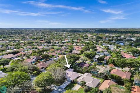 4306 NW 70th Lane Coral Springs FL 33065