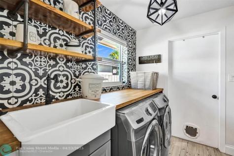 4306 NW 70th Lane Coral Springs FL 33065