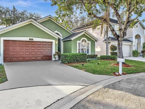 4379 Leicester Court West Palm Beach FL 33409