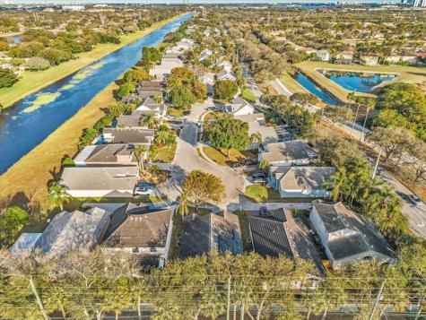 4379 Leicester Court West Palm Beach FL 33409