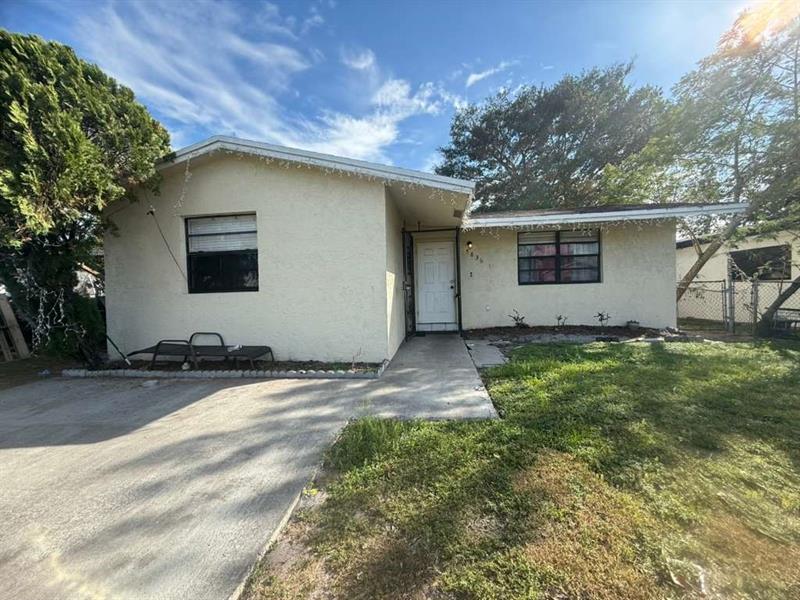 5836 Wiley Street Hollywood FL 33023