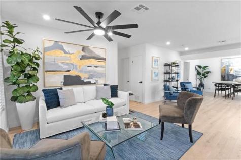 48 SE 7th Street Hollywood FL 33004