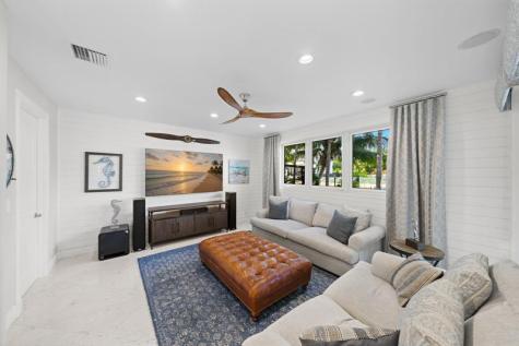 2341 NE 48 Court Lighthouse Point FL 33064