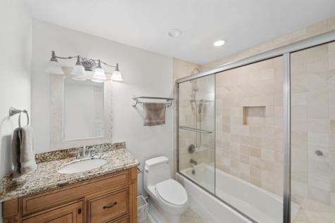 2341 NE 48 Court Lighthouse Point FL 33064