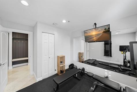 2341 NE 48 Court Lighthouse Point FL 33064