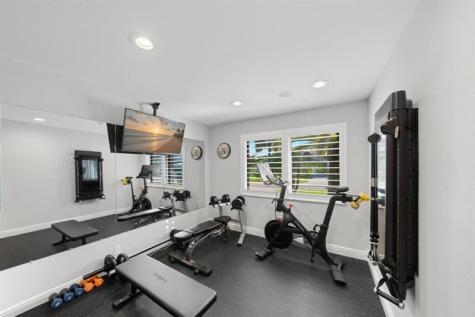 2341 NE 48 Court Lighthouse Point FL 33064