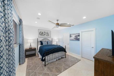 2341 NE 48 Court Lighthouse Point FL 33064