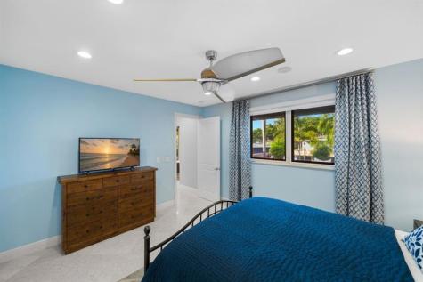 2341 NE 48 Court Lighthouse Point FL 33064