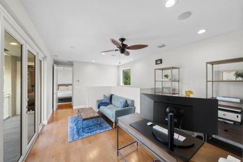 2341 NE 48 Court Lighthouse Point FL 33064