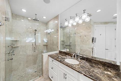 2341 NE 48 Court Lighthouse Point FL 33064