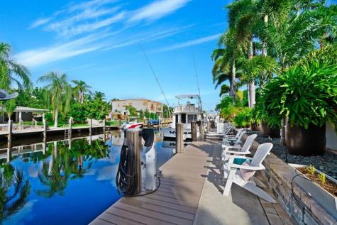 2341 NE 48 Court Lighthouse Point FL 33064