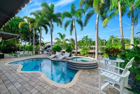 2341 NE 48 Court Lighthouse Point FL 33064