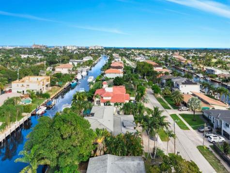 2341 NE 48 Court Lighthouse Point FL 33064