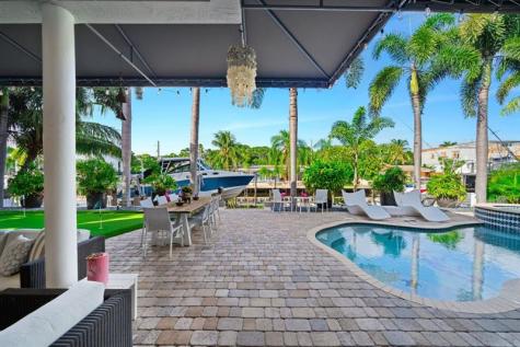 2341 NE 48 Court Lighthouse Point FL 33064