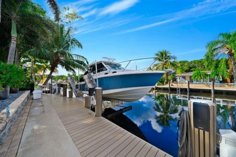 2341 NE 48 Court Lighthouse Point FL 33064