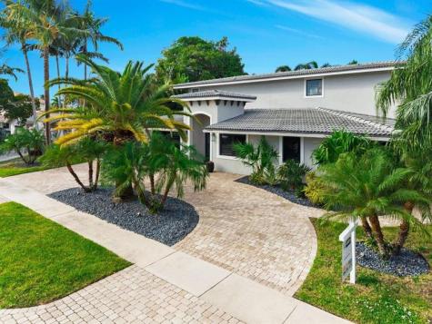 2341 NE 48 Court Lighthouse Point FL 33064