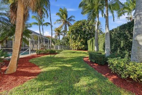 2444 Greenbrier Court Weston FL 33327
