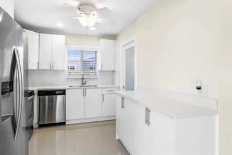 1004 SE 14th Street Deerfield Beach FL 33441