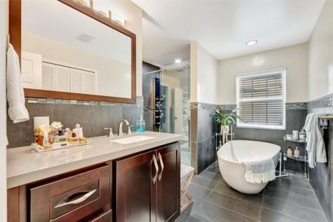 8140 NW 51st Place Coral Springs FL 33067