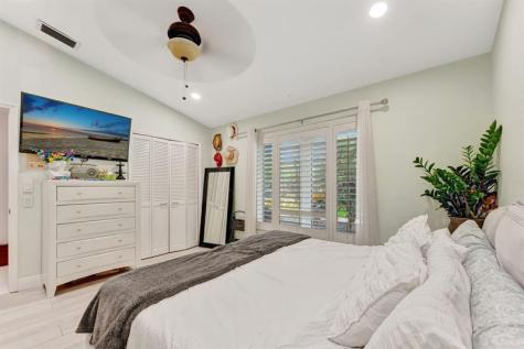 8140 NW 51st Place Coral Springs FL 33067