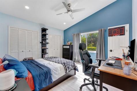 8140 NW 51st Place Coral Springs FL 33067