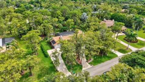 8140 NW 51st Place Coral Springs FL 33067
