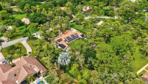 8140 NW 51st Place Coral Springs FL 33067
