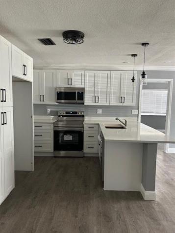 401 SW 73rd Avenue North Lauderdale FL 33068
