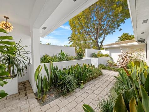 1610 Middle River Drive Fort Lauderdale FL 33305