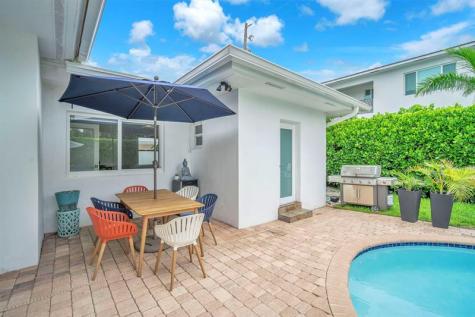 2212 NE 32nd Avenue Fort Lauderdale FL 33305