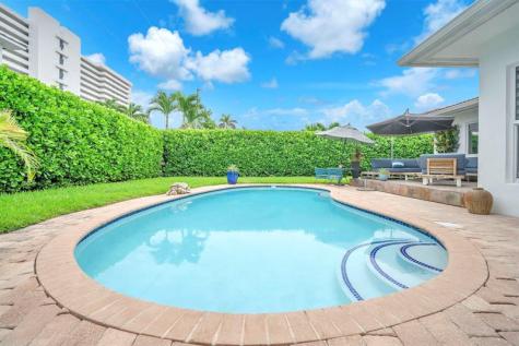 2212 NE 32nd Avenue Fort Lauderdale FL 33305