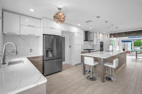 2212 NE 32nd Avenue Fort Lauderdale FL 33305