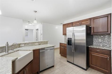 5015 SW 18th Street West Park FL 33023