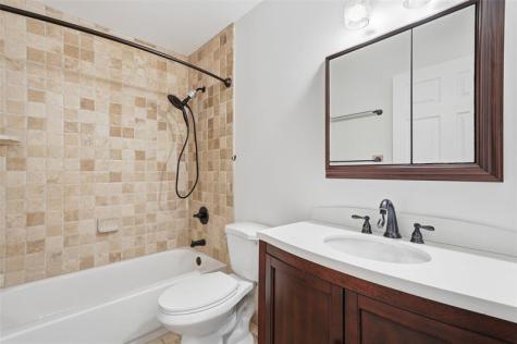 5015 SW 18th Street West Park FL 33023
