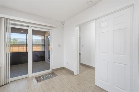 5015 SW 18th Street West Park FL 33023