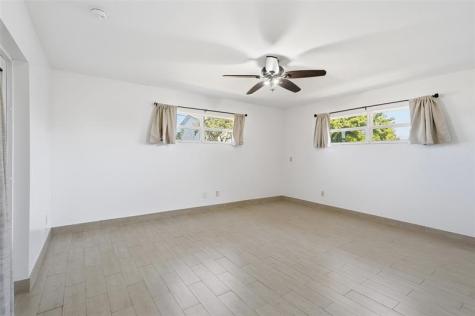 5015 SW 18th Street West Park FL 33023