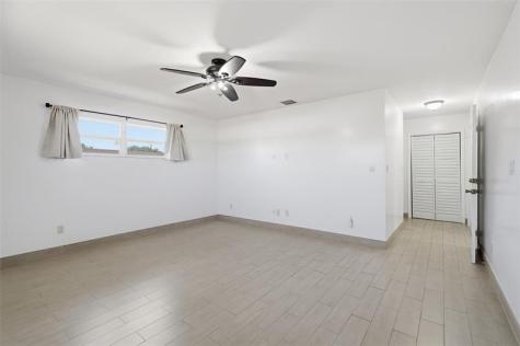 5015 SW 18th Street West Park FL 33023