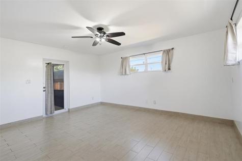 5015 SW 18th Street West Park FL 33023