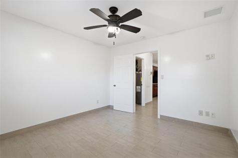 5015 SW 18th Street West Park FL 33023