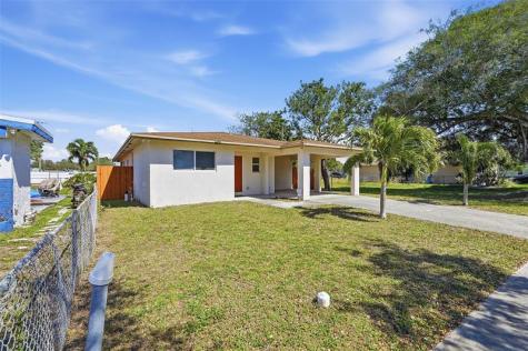 5015 SW 18th Street West Park FL 33023