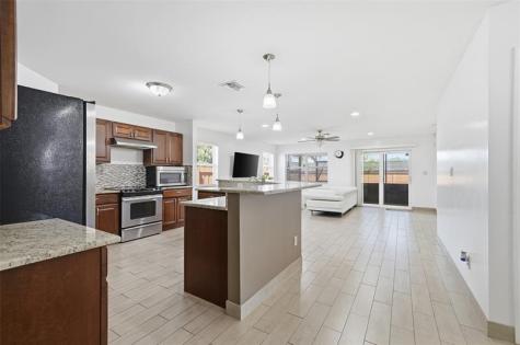 5015 SW 18th Street West Park FL 33023