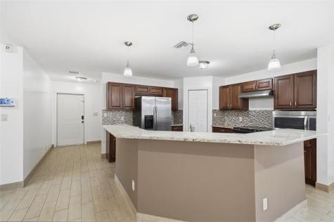 5015 SW 18th Street West Park FL 33023