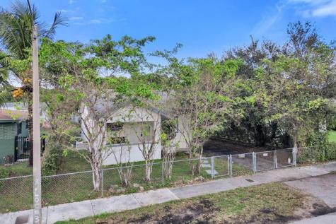 763 NW 41st Street Miami FL 33127