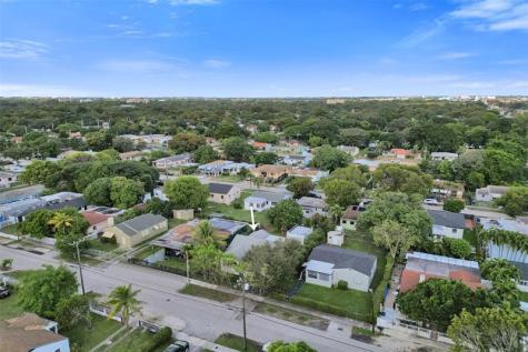 763 NW 41st Street Miami FL 33127