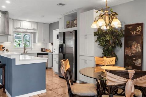 2100 SW 23rd Terrace Fort Lauderdale FL 33312