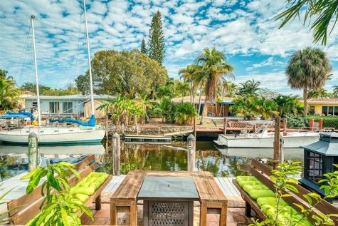 2100 SW 23rd Terrace Fort Lauderdale FL 33312