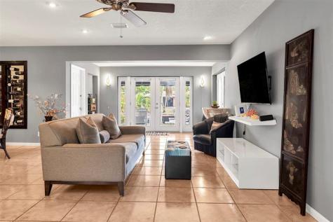 2100 SW 23rd Terrace Fort Lauderdale FL 33312