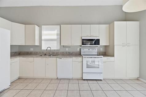 15860 NW 14th Road Pembroke Pines FL 33028