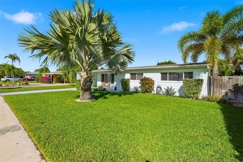 807 W Ocean Avenue Lantana FL 33462