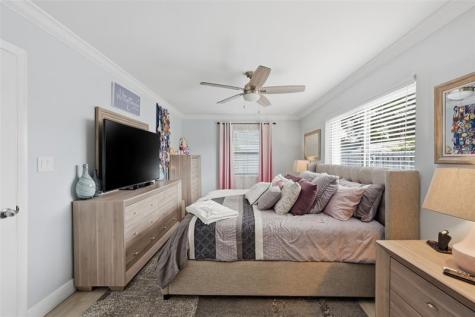 807 W Ocean Avenue Lantana FL 33462